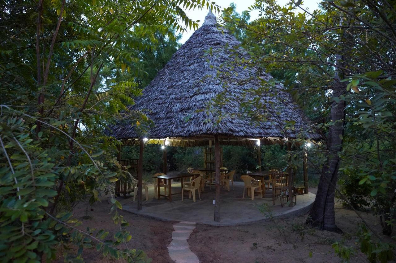 Mangrove View Bed & Breakfast Watamu Exterior photo